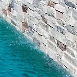 Faros Small And Restaurant Hotel Aliko Beach