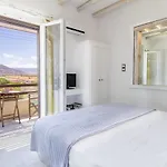 Faros Small And Restaurant Hotel