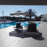 Faros Small And Restaurant Aliko Beach