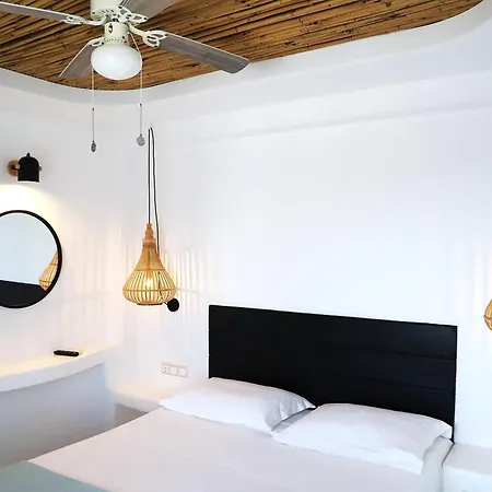 호텔 Faros Small & Restaurant 3*