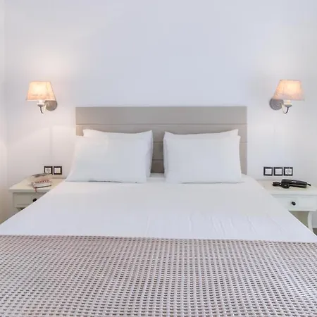 호텔 Faros Small & Restaurant 3*