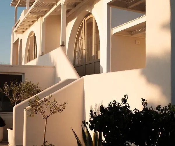 Faros Small And Restaurant Hotel 3*