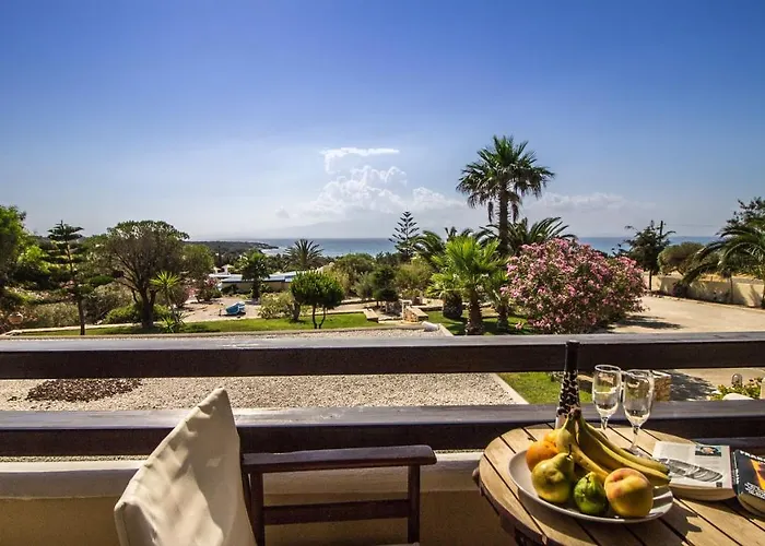 Hotel Faros Small And Restaurant Aliko Beach