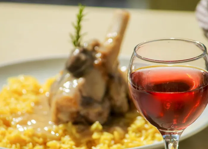 Faros Small And Restaurant Hotel 3*