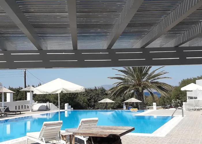 Faros Small And Restaurant 3* Aliko Beach
