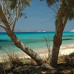 Faros Small And Restaurant Отель 3*