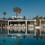Faros Small And Restaurant Отель
