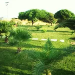Faros Small And Restaurant Отель 3*