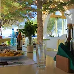 Faros Small And Restaurant Отель Алико-Бич