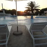 Faros Small And Restaurant Отель 3*