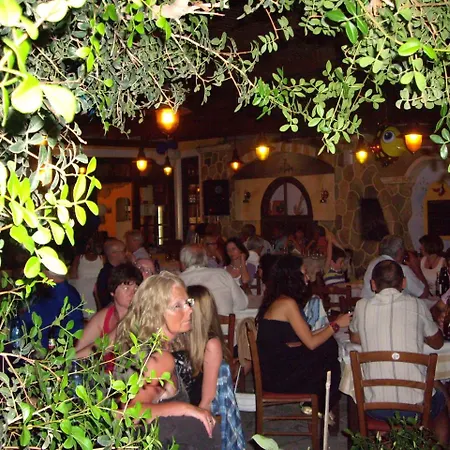 Faros Small And Restaurant Отель Алико-Бич