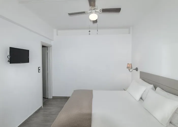 Faros Small And Restaurant Plage d'Aliko