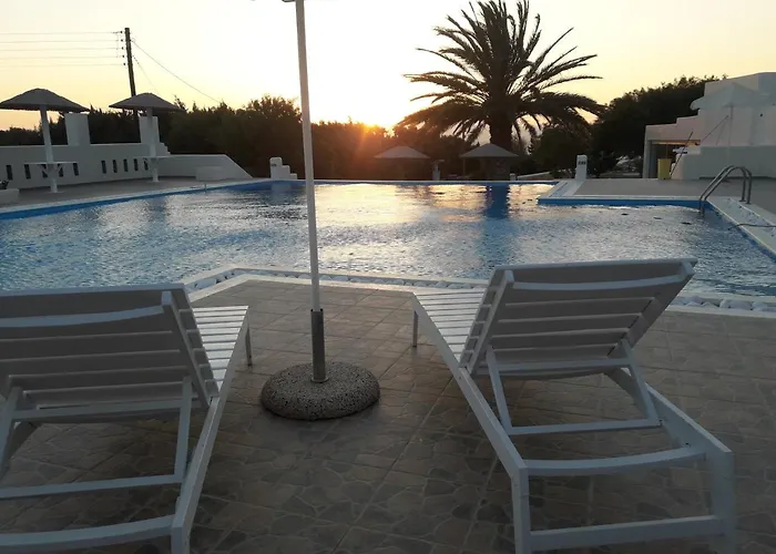 Faros Small And Restaurant Otel 3*